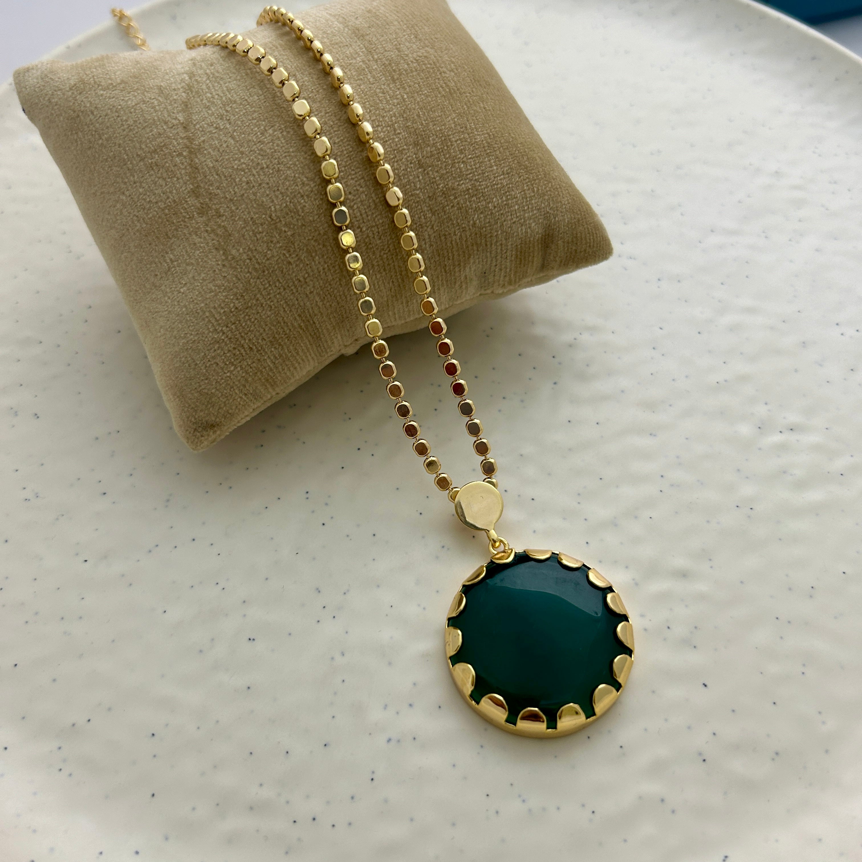 Amara Green Pendant