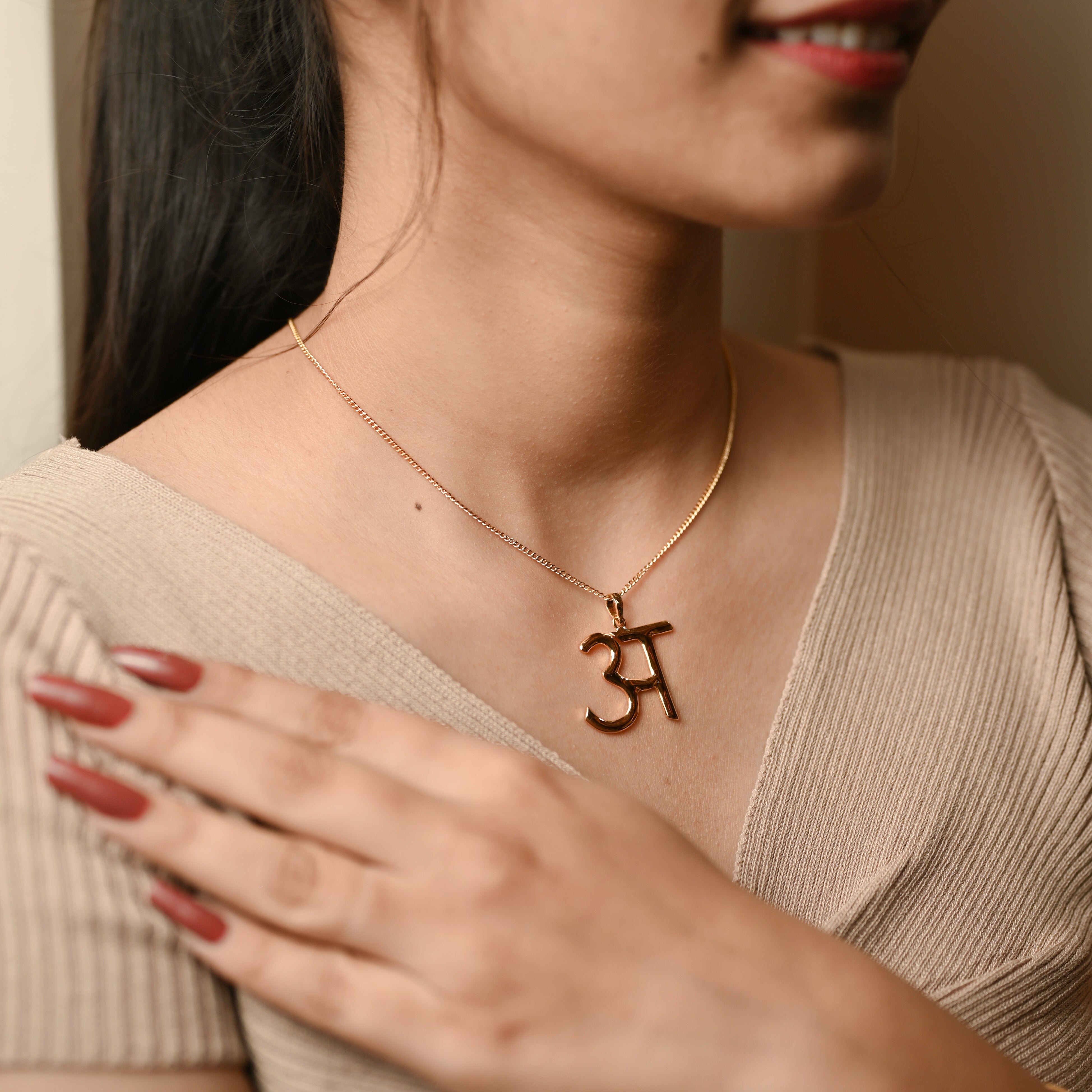 'अ' Hindi Alphabet Pendant (Small)