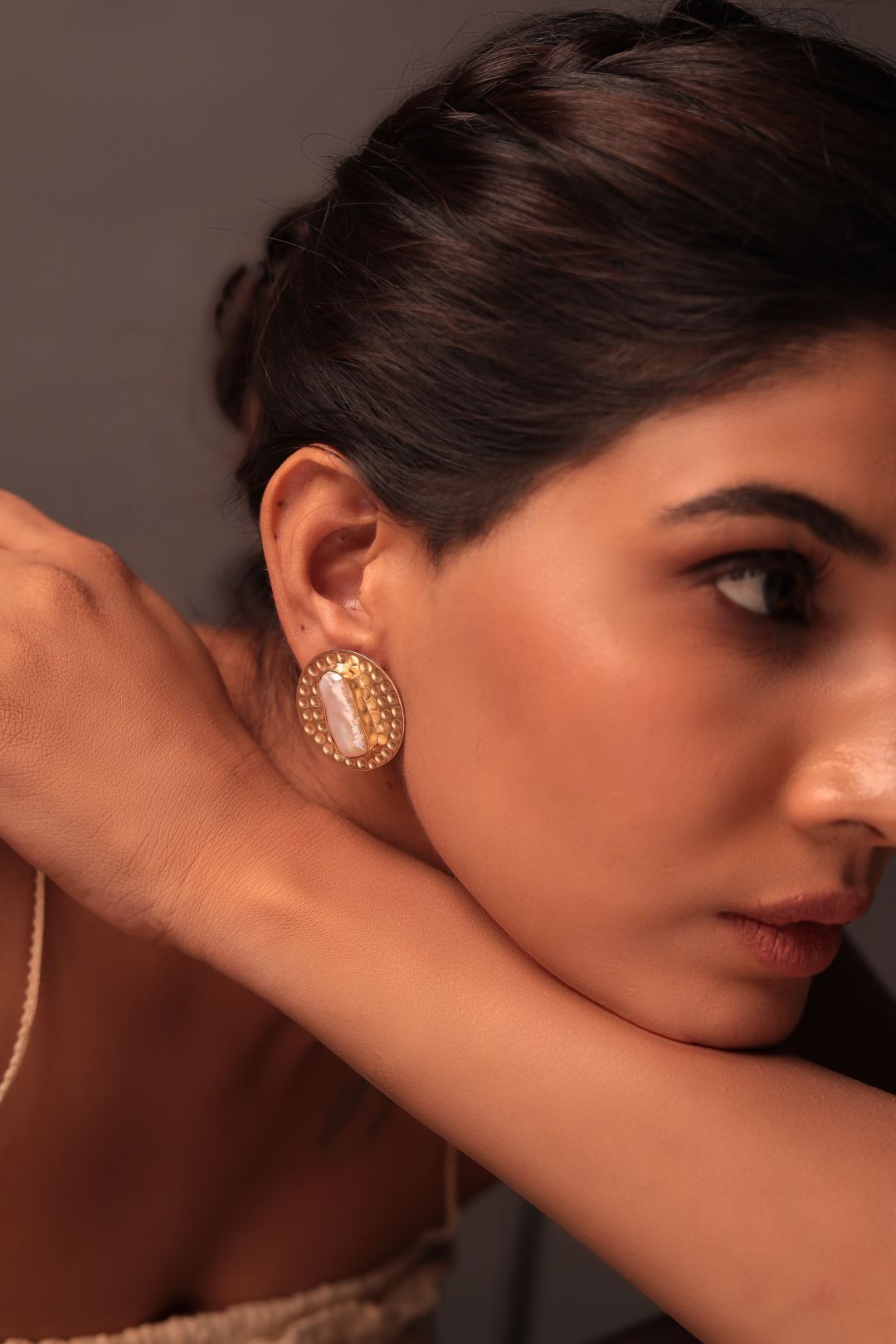 Pearlescent Hammered Stud Earrings (Matte)