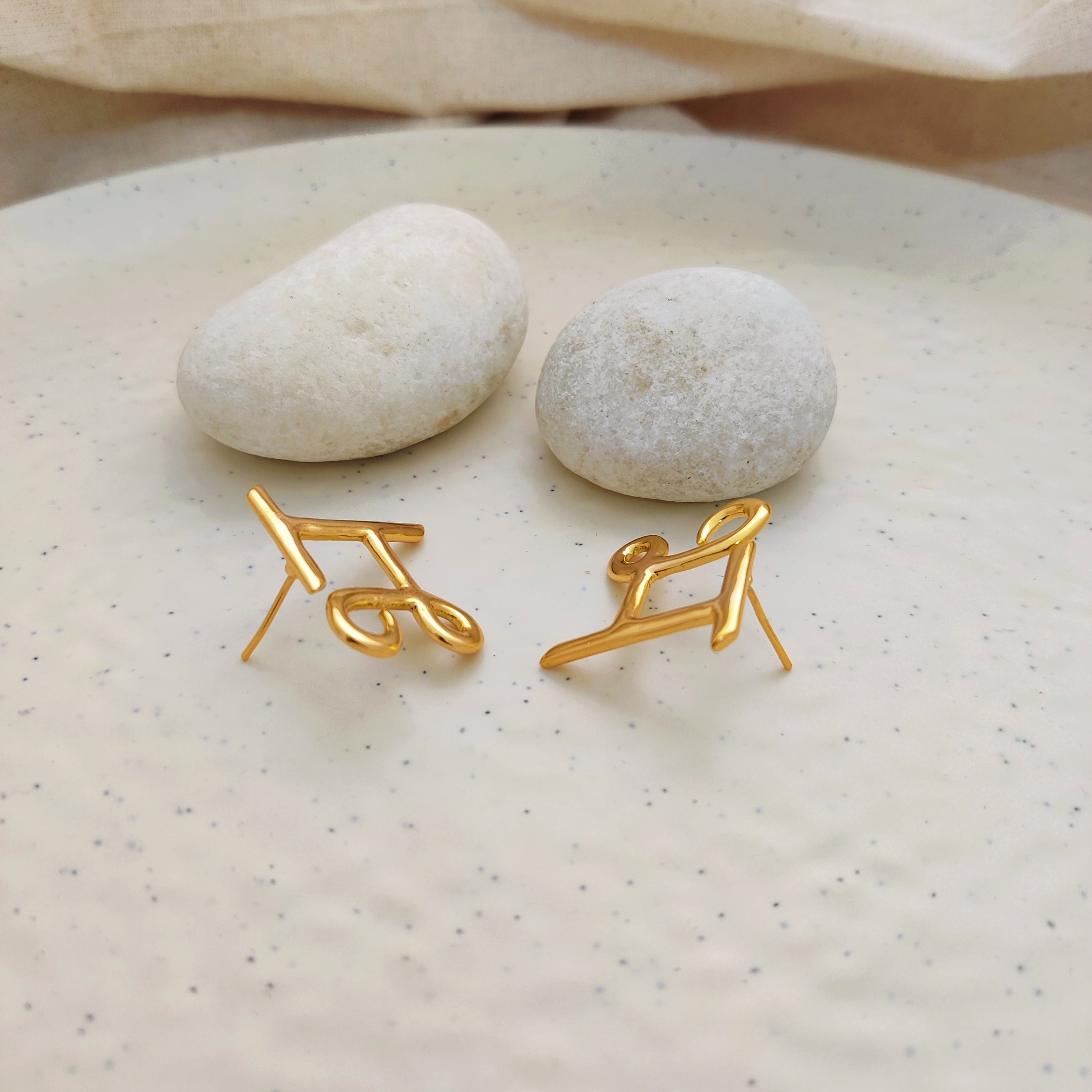 'भ' Hindi Alphabet Earrings (Small)