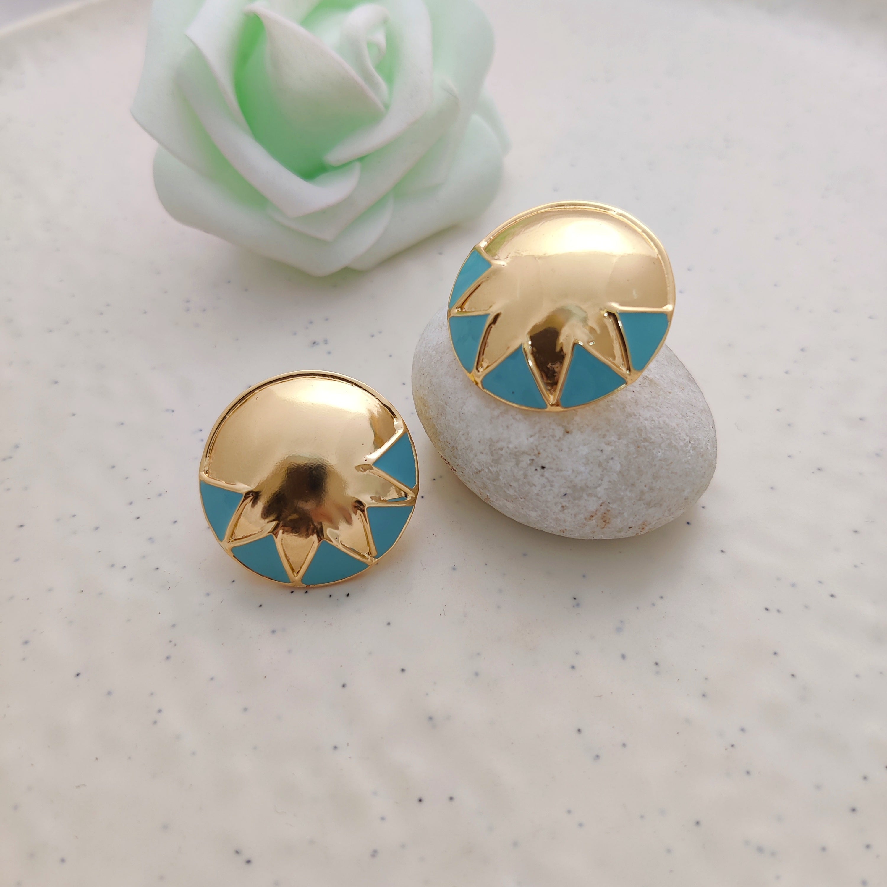 Starry-Eyed Earrings (Medium)