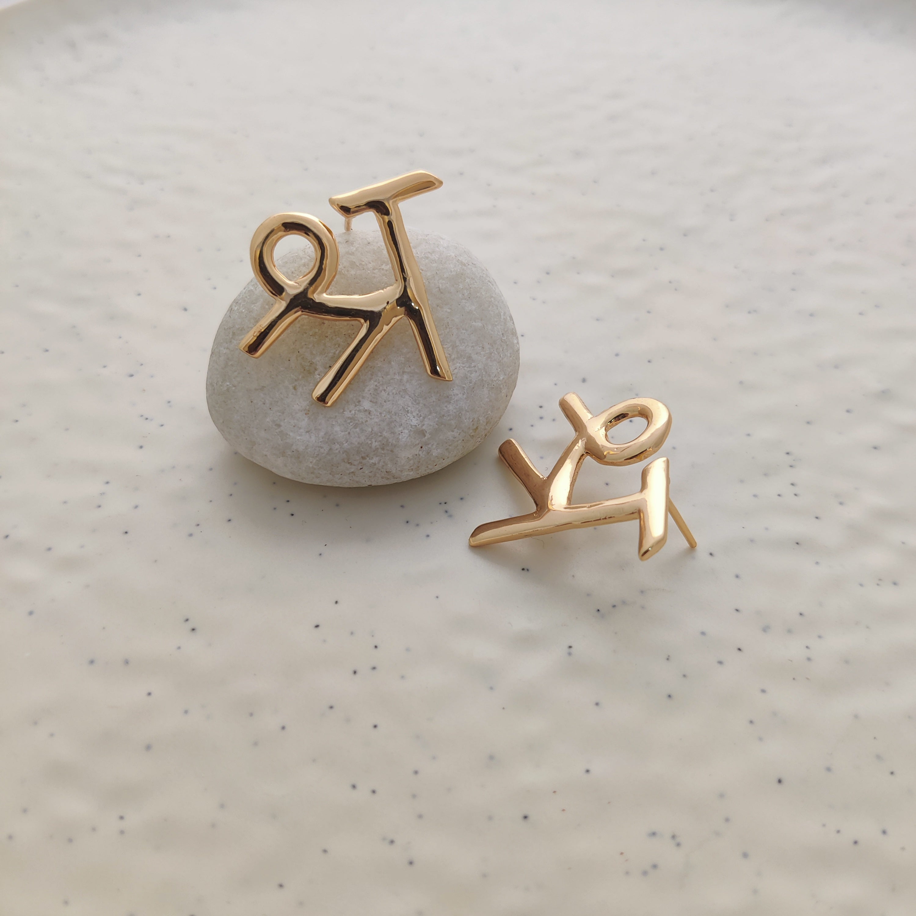 'श्र' Hindi Alphabet Earrings (Small)