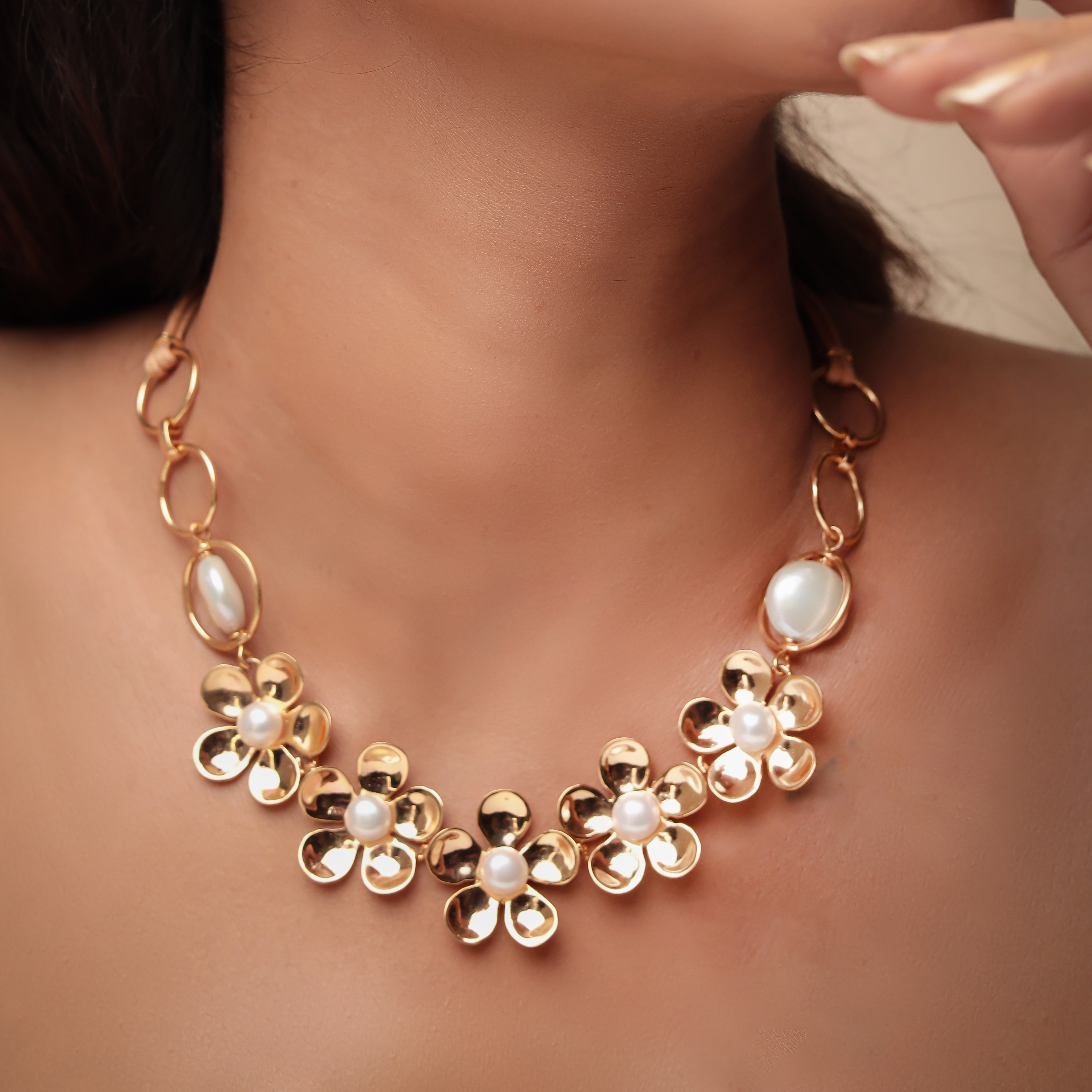 Butter-Cup Flower Neckpiece