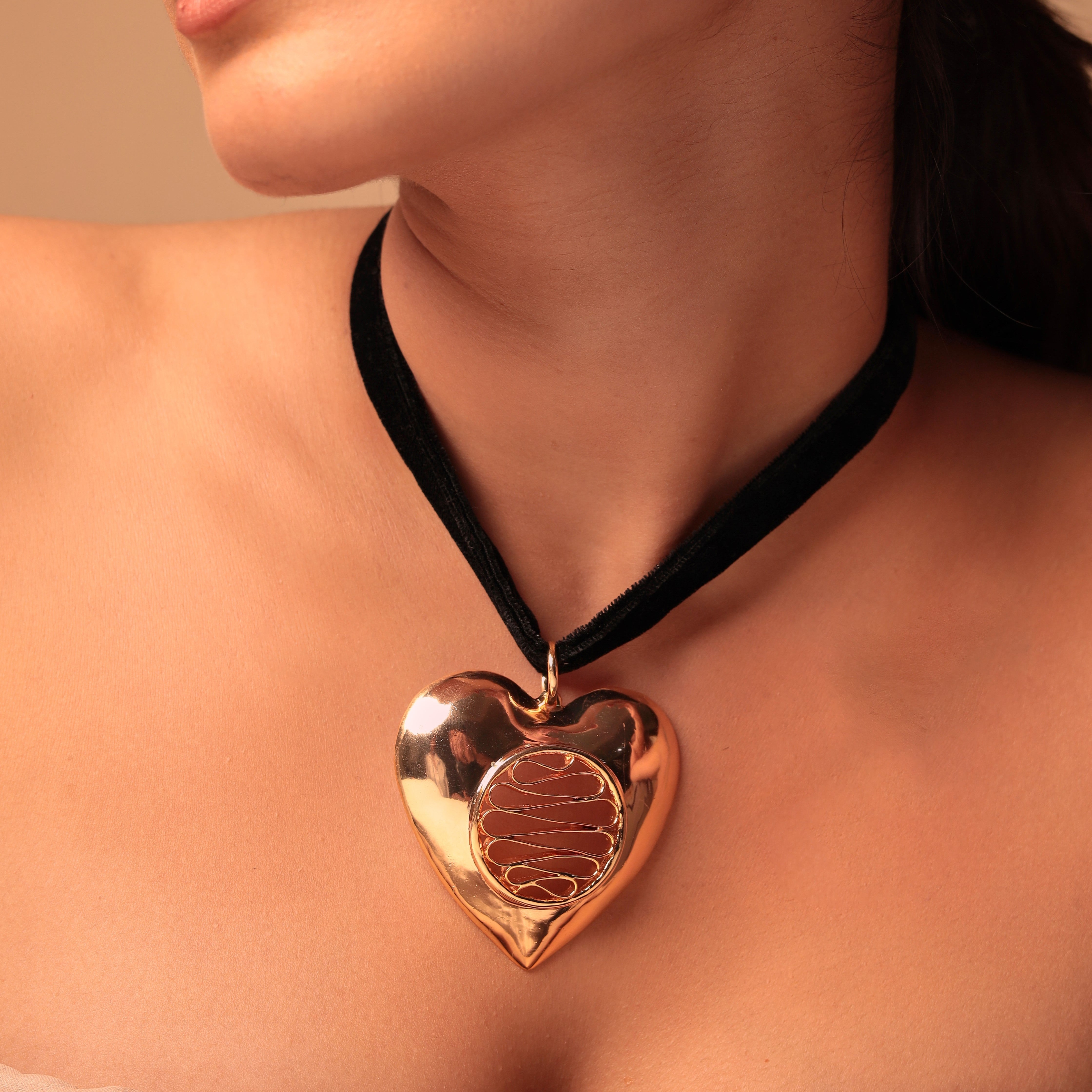 Opulent Heart Neckpiece