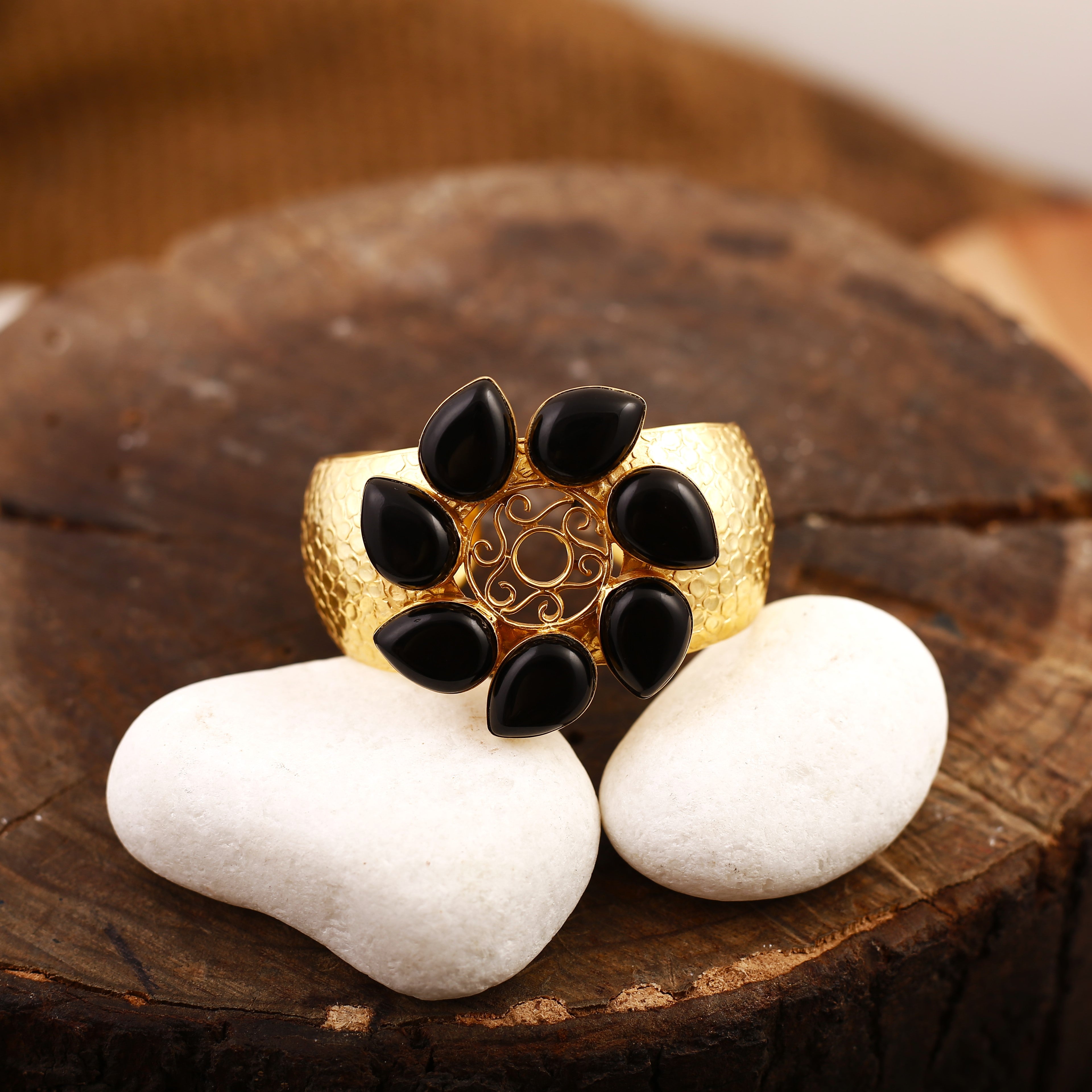 Seven Heaven black Onyx Cuff