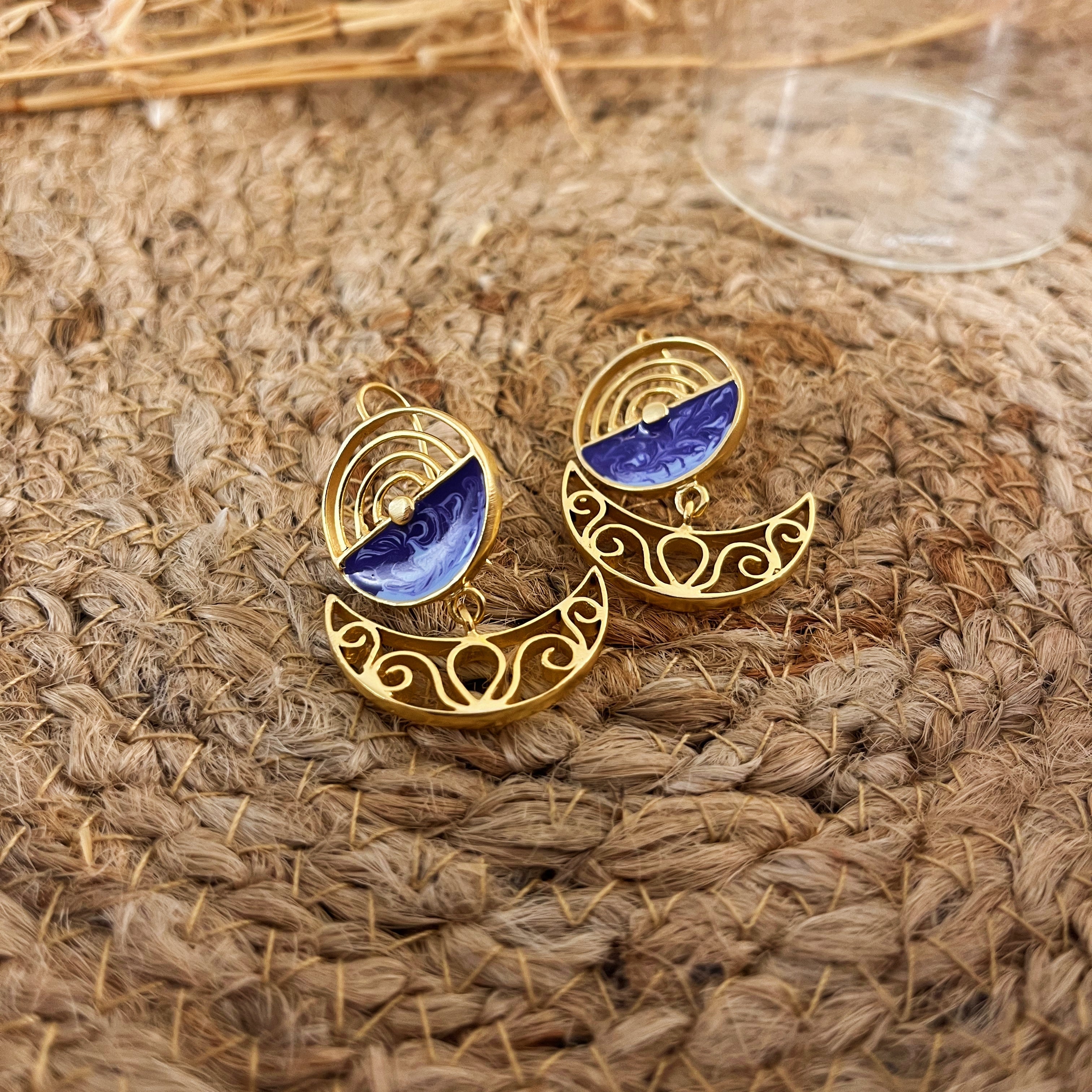 Sublime Temptation -- 'Lavender Lovebait' Earrings